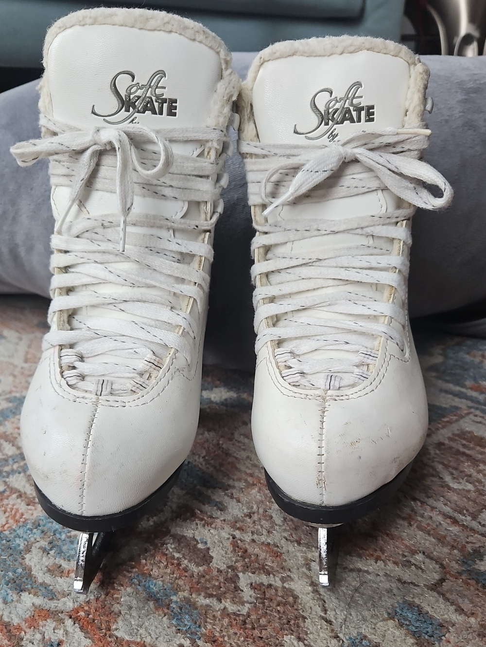 Jackson Ultima SoftSkate White Lace-Up Recreational Figure Skates